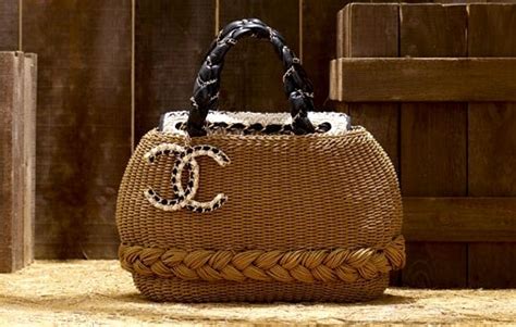 sac en paille chanel